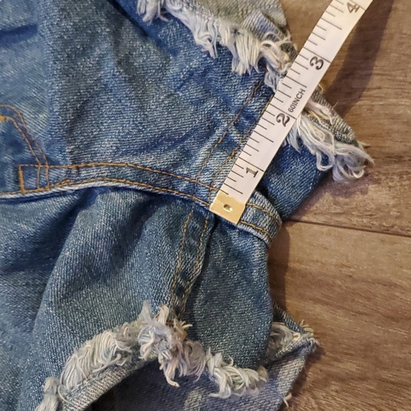 NWOT sz S Jean Shorts - Picture 4 of 7